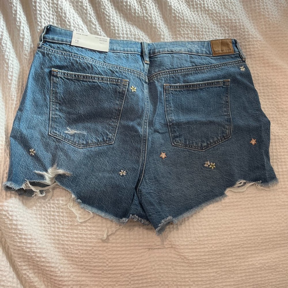 NEW High Waisted Denim Floral Shorts - Picture 2 of 2